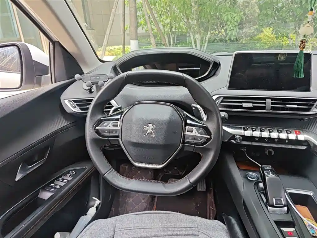 Peugeot 5008 350 THP 7-seat Elite