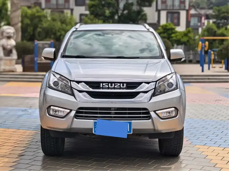 Isuzu mu-X mu-X牧游侠 2017款 3.0 T 四驱自动尊享型 5座 国V