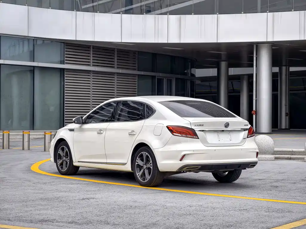 MG6 20 T Auto Luxury Connected CN-V