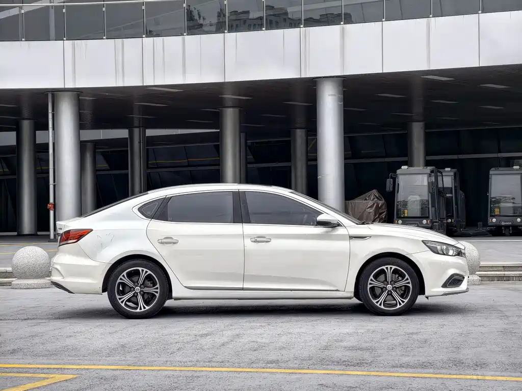 MG6 20 T Auto Luxury Connected CN-V