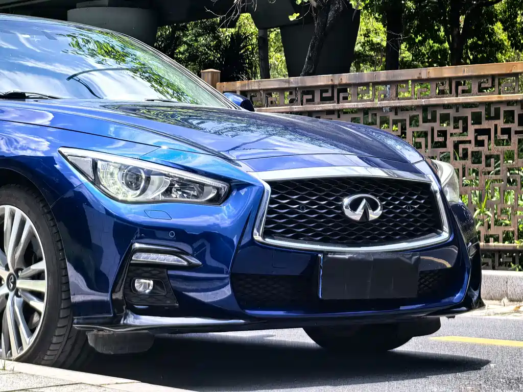 Infiniti Q50 L 英菲尼迪Q50 L 2018款 2.0 T 菁英运动版 国VI