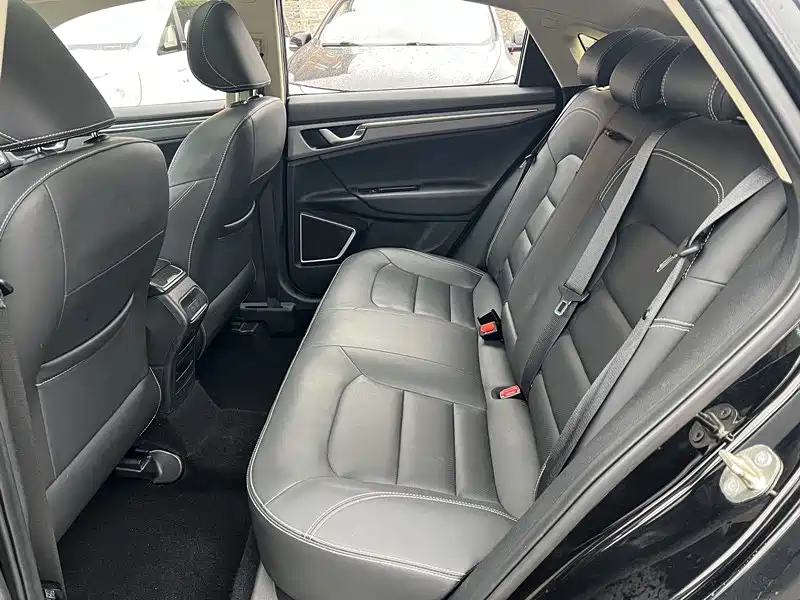 Emgrand GL 1.8 L Manual Elite Connected