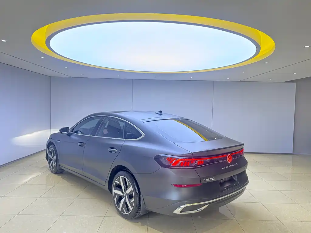 Lamando Lamando L 280 TSI DSG Spicy Cool