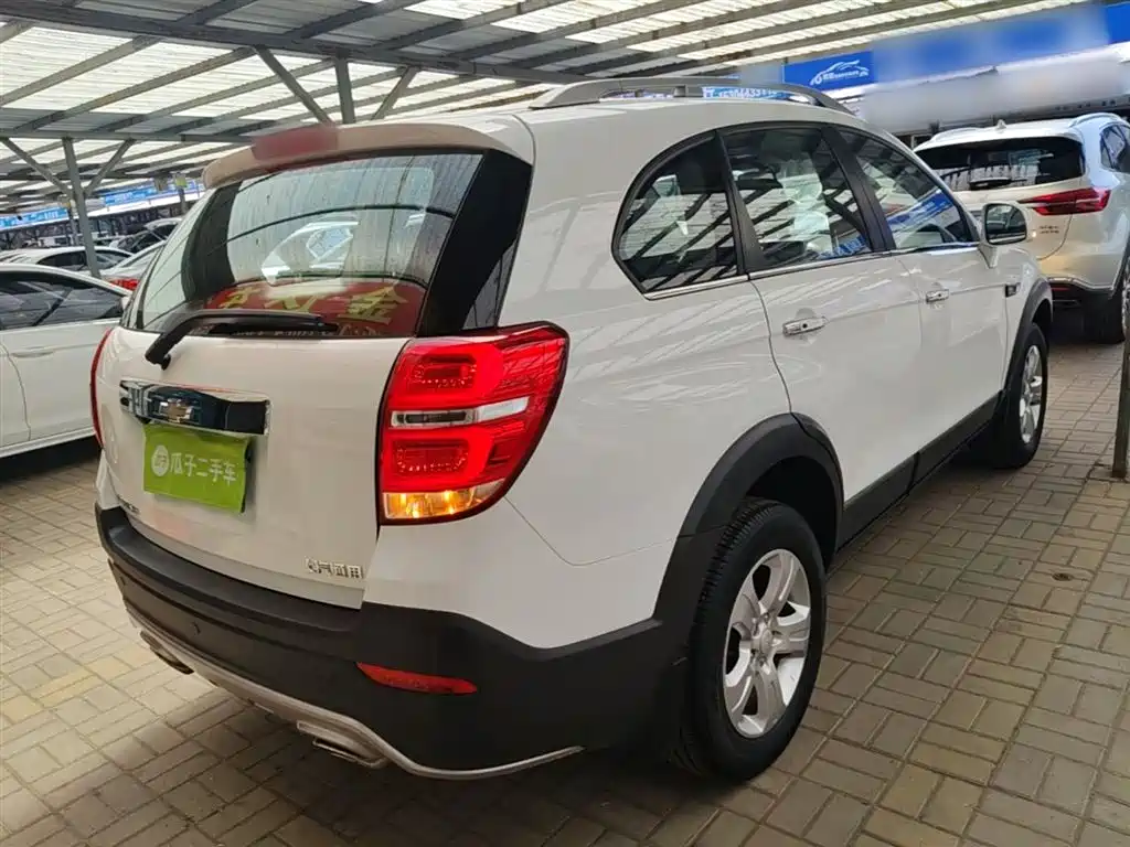 Captiva 2.4 L 2 WD City 7-seat