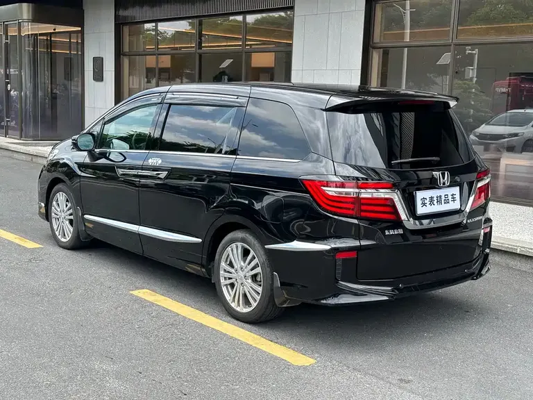 Honda Elysion 2.4 L Luxury