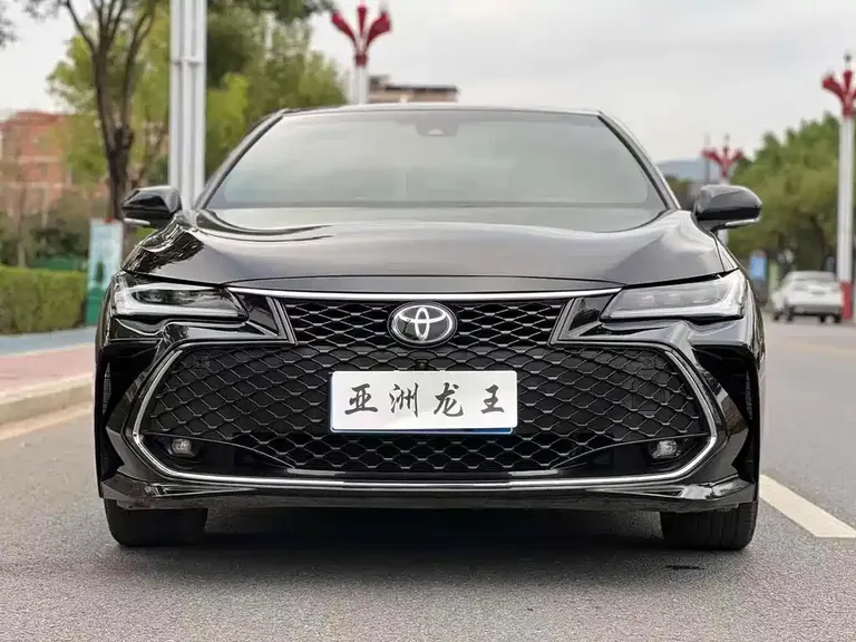 Toyota Avalon 2.5 L Touring Distinguished