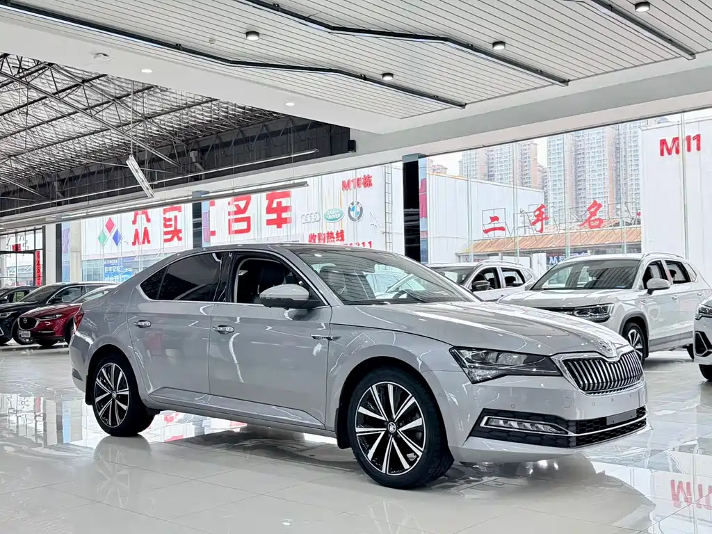 Superb TSI280 DSG Premium
