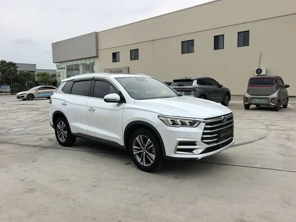 Song Pro 1.5 T Auto Luxury