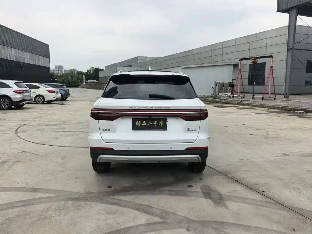 Song Pro 1.5 T Auto Luxury