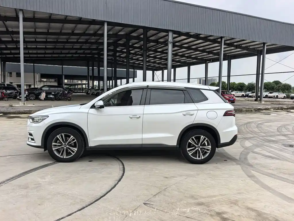 Song Pro 1.5 T Auto Luxury