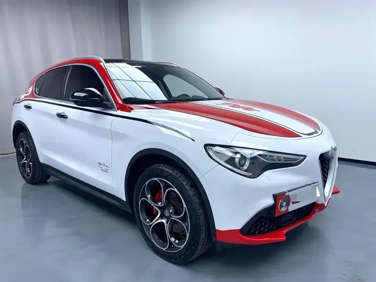 Alfa Romeo Stelvio Stelvio斯坦维 2021款 2.0 T 280 HP 豪华版