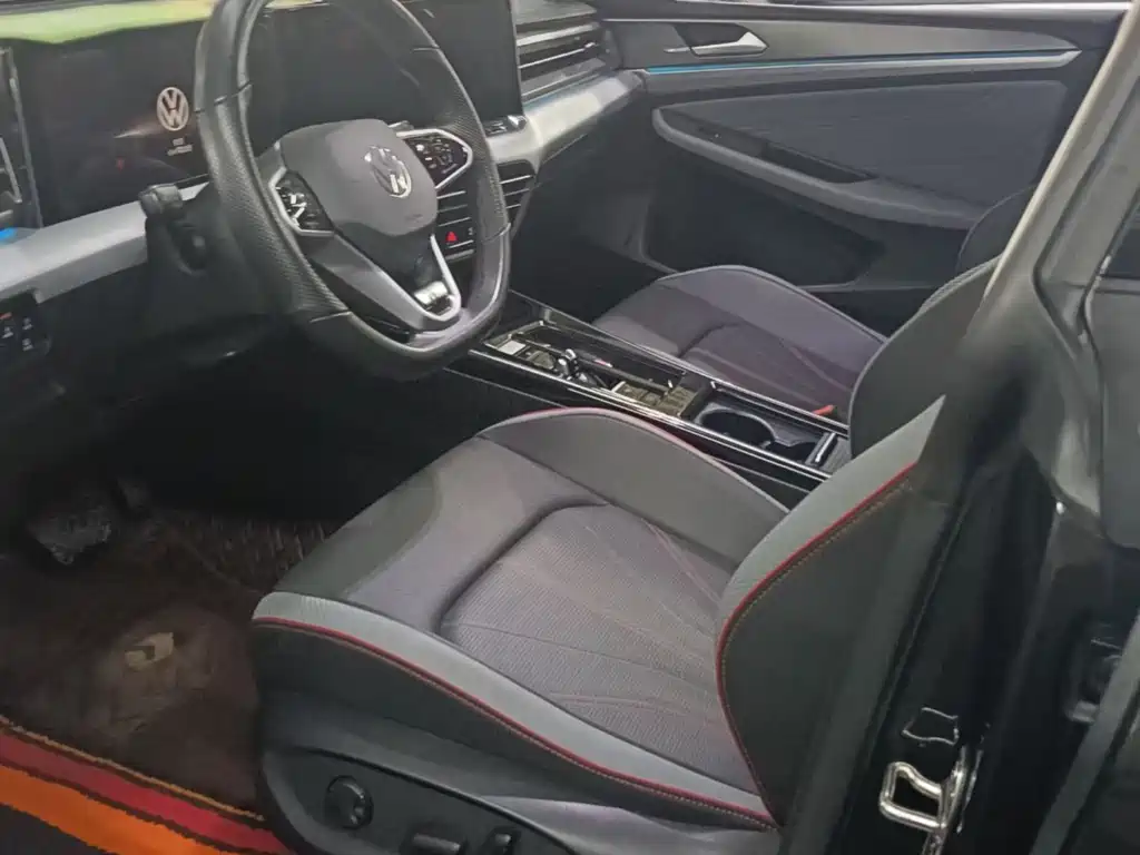 Lamando Lamando L 280 TSI DSG Spicy Cool