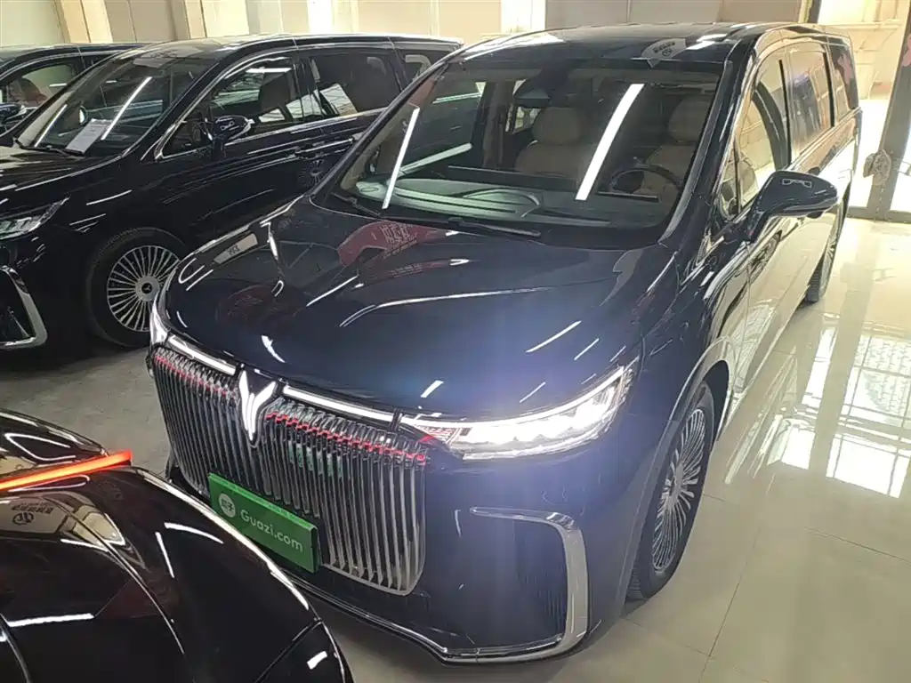 Voyah Dreamer PHEV 4 WD Flagship Kunpeng