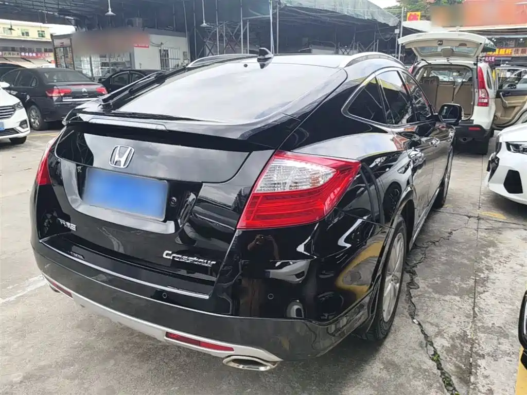Crosstour 2.4 L Luxury
