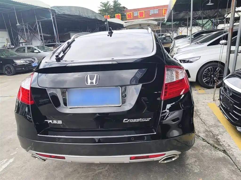 Crosstour 2.4 L Luxury