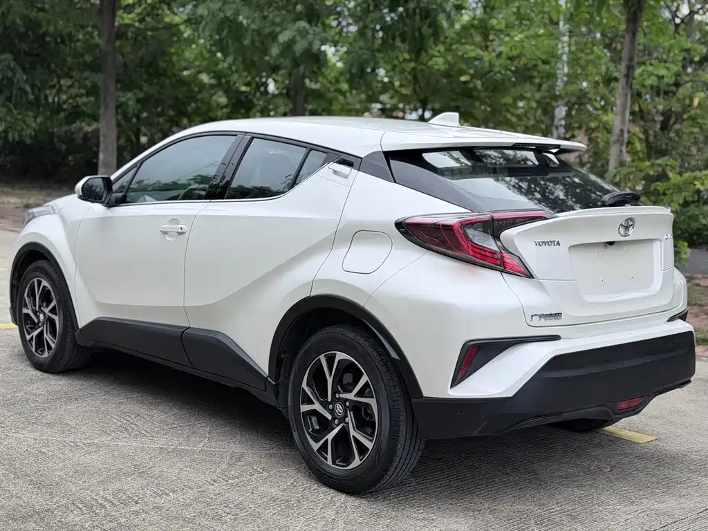 Toyota C-HR 2.0 L Luxury