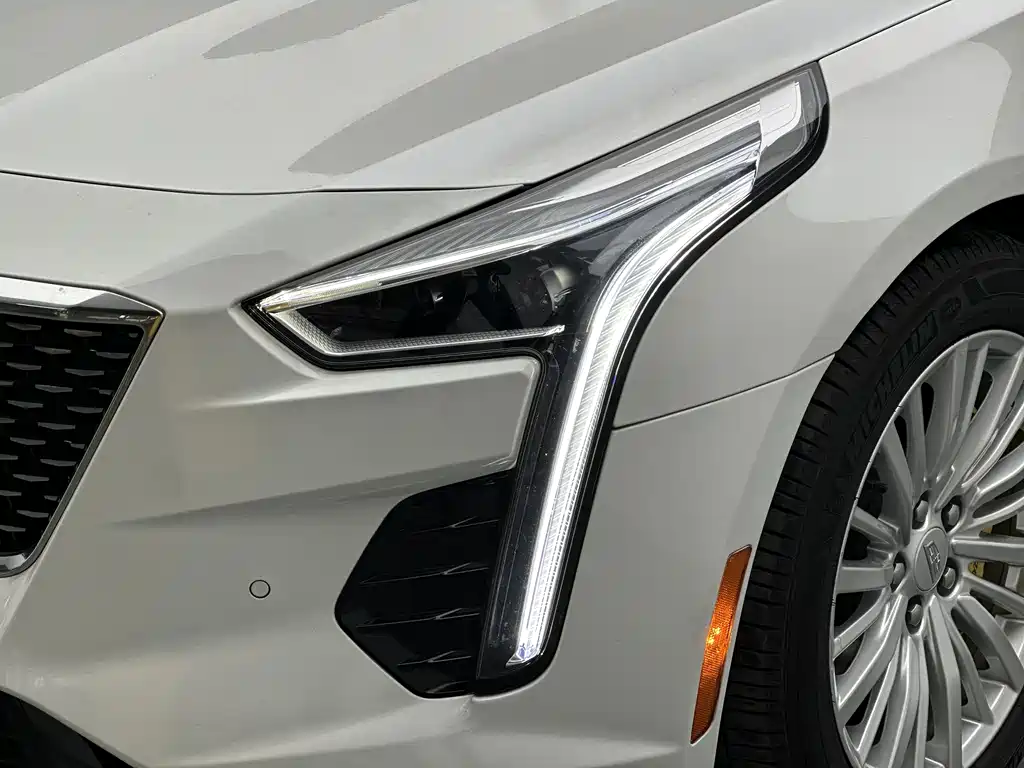 Cadillac CT6 28 T Fashion