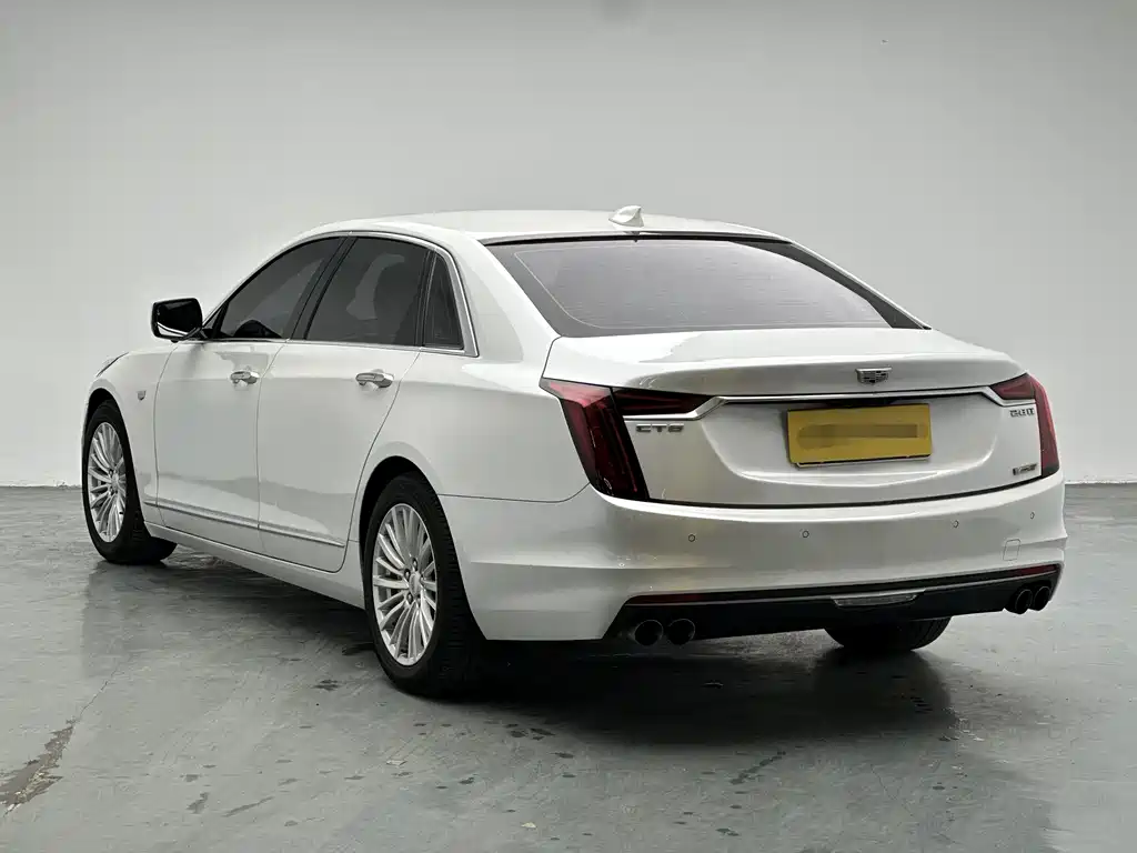Cadillac CT6 28 T Fashion