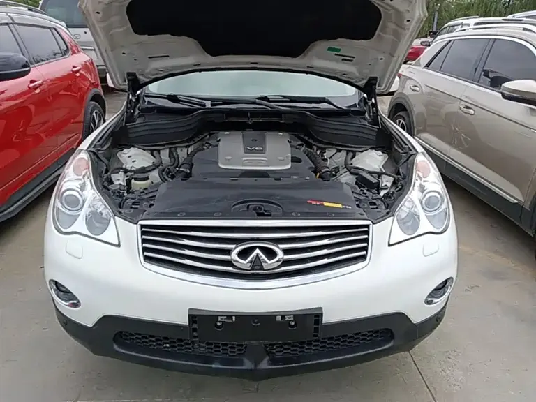 Infiniti QX50 (Import) 2.5 L 2 WD Grace
