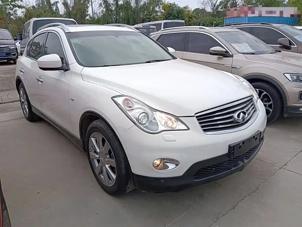 Infiniti QX50 (Import) 2.5 L 2 WD Grace