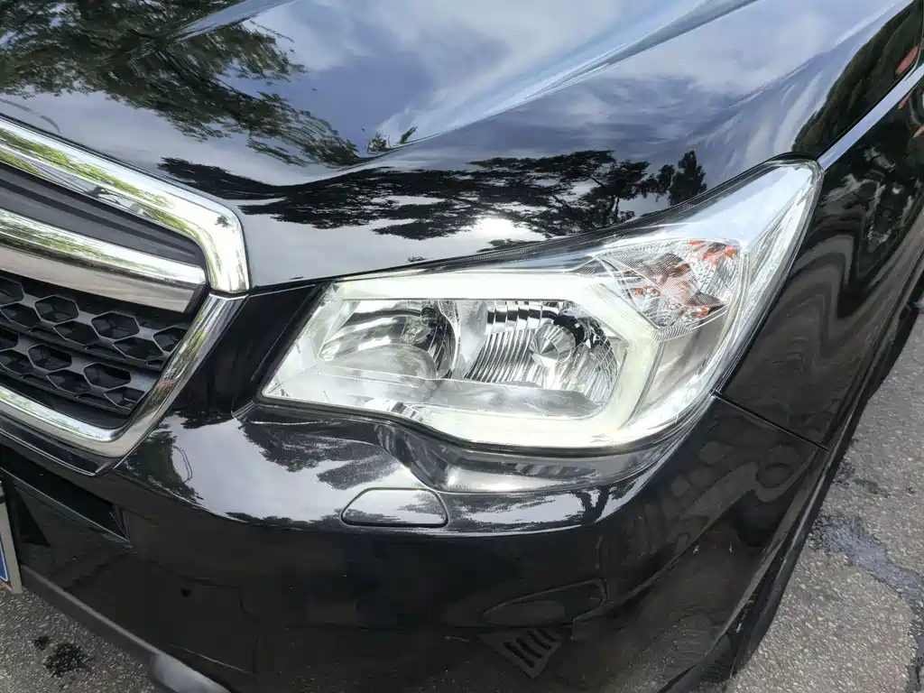 Forester 2.5 i Auto Luxury