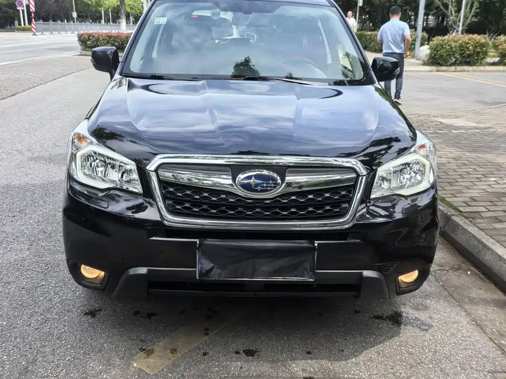 Forester 2.5 i Auto Luxury