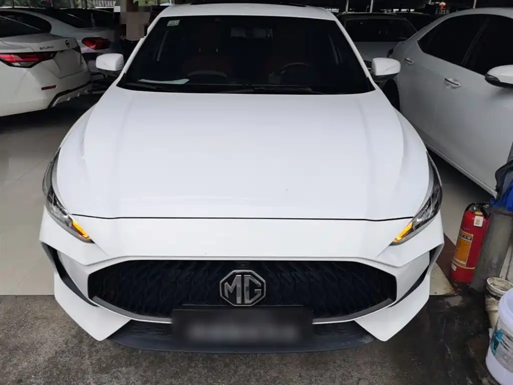 MG5 180 DVVT CVT Youth Luxury