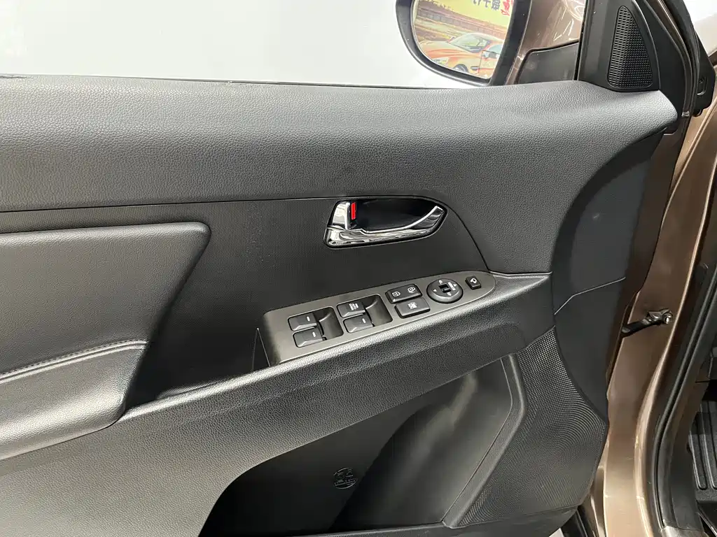 Sportage 2.0 L Auto 2 WD DLX