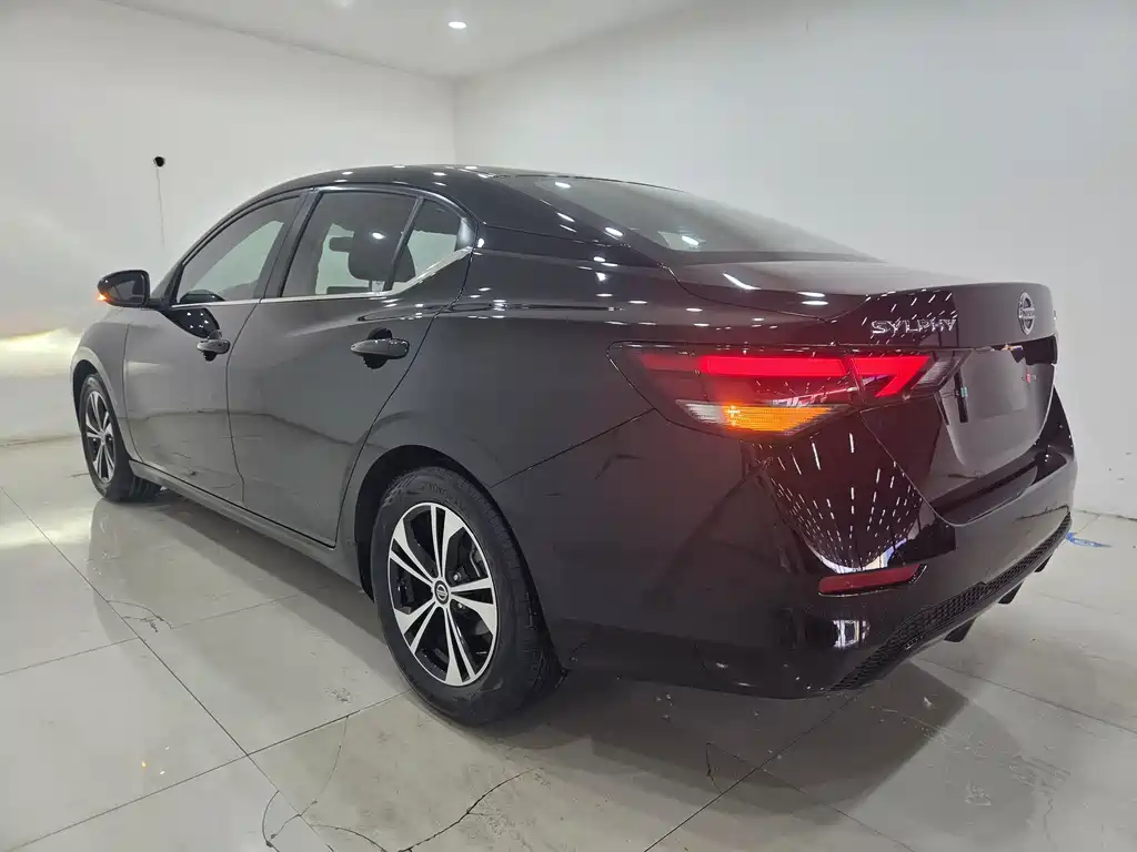 Sylphy 1.6 L XL CVT Joy