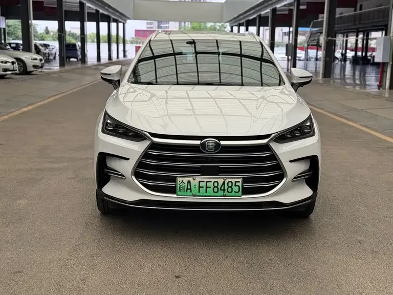 BYD Tang NEV DM-i 112 KM Honored