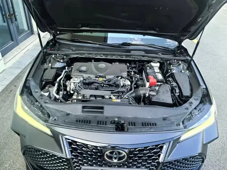 Toyota Avalon 2.5 L Luxury