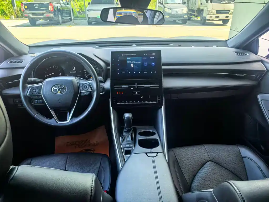 Avalon 2.5 L Luxury