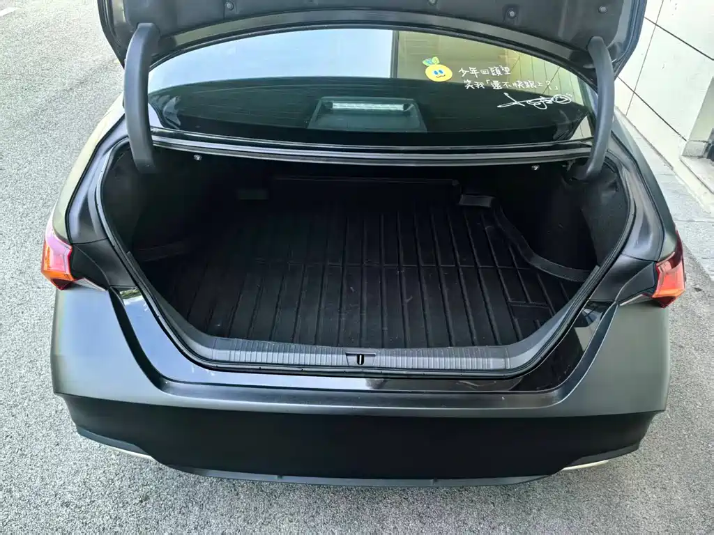 Avalon 2.5 L Luxury