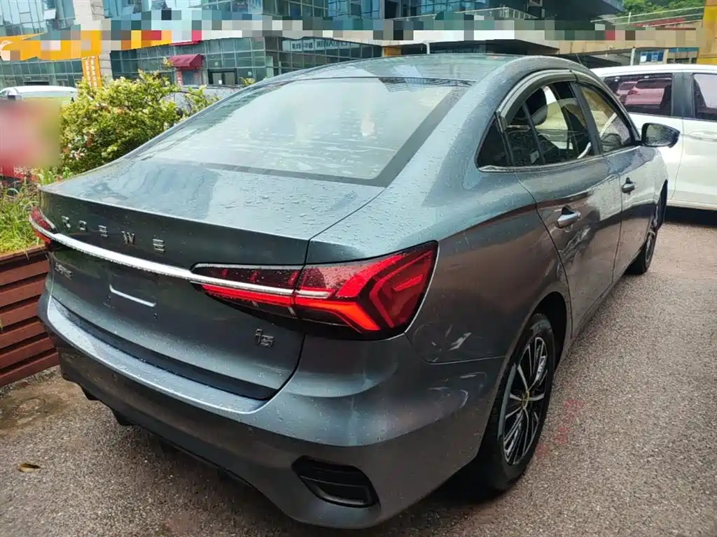 Roewe i5 1.5 L CVT Diamond