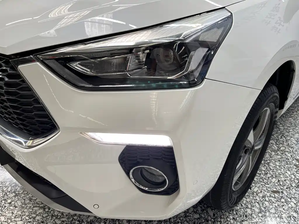 Haval H6 Coupe Connected 1.5 T Auto 2 WD Luxury Connected