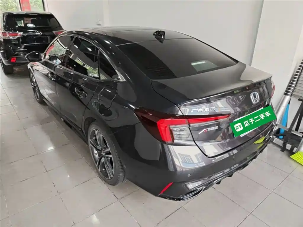 Integra 2.0 L e:HEV Sharp· Premium