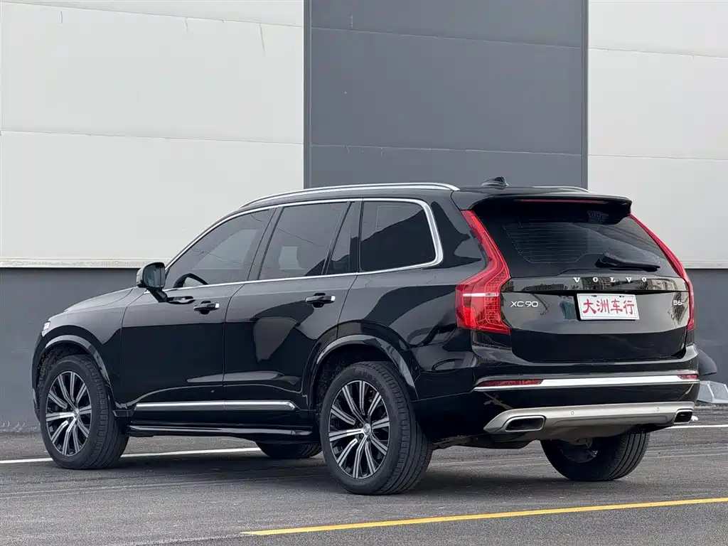 Volvo XC90 沃尔沃XC90 2021款 B6 智逸运动版 7座