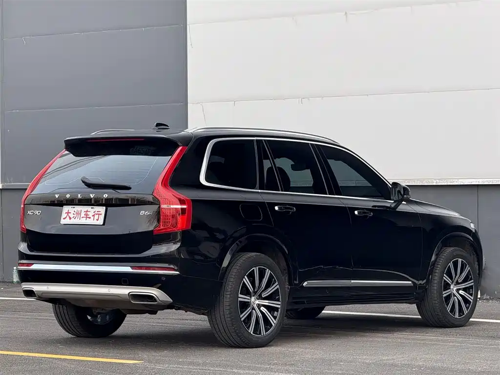 Volvo XC90 沃尔沃XC90 2021款 B6 智逸运动版 7座