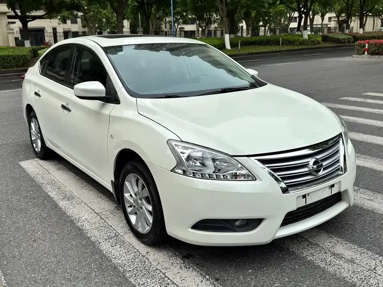 Nissan Sylphy 1.6 XV CVT Premium