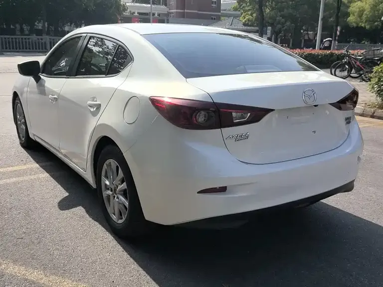 Mazda 3 Axela Sedan 1.5 L Auto Comfort