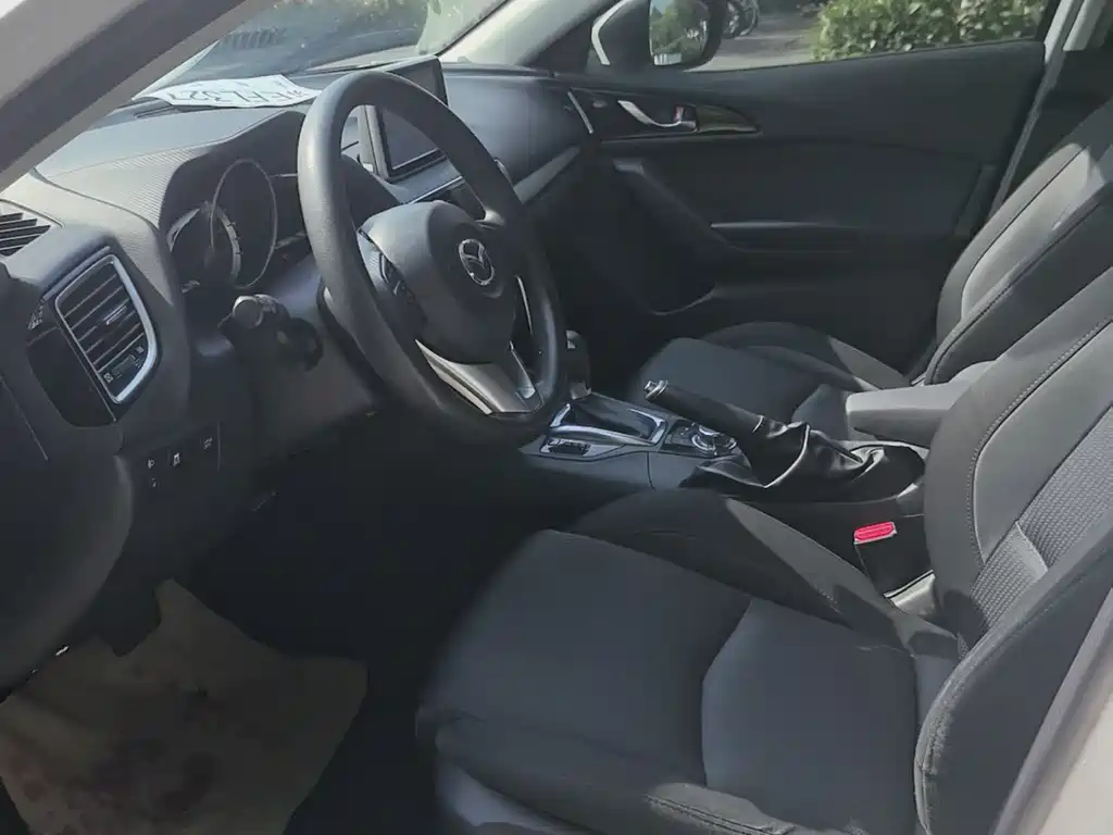 Mazda 3 Axela Sedan 1.5 L Auto Comfort