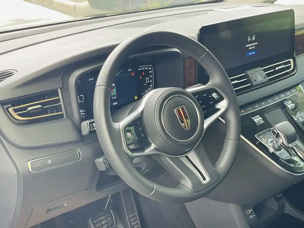 Hongqi HQ9 2.0 T Connected Flagship Enjoyment