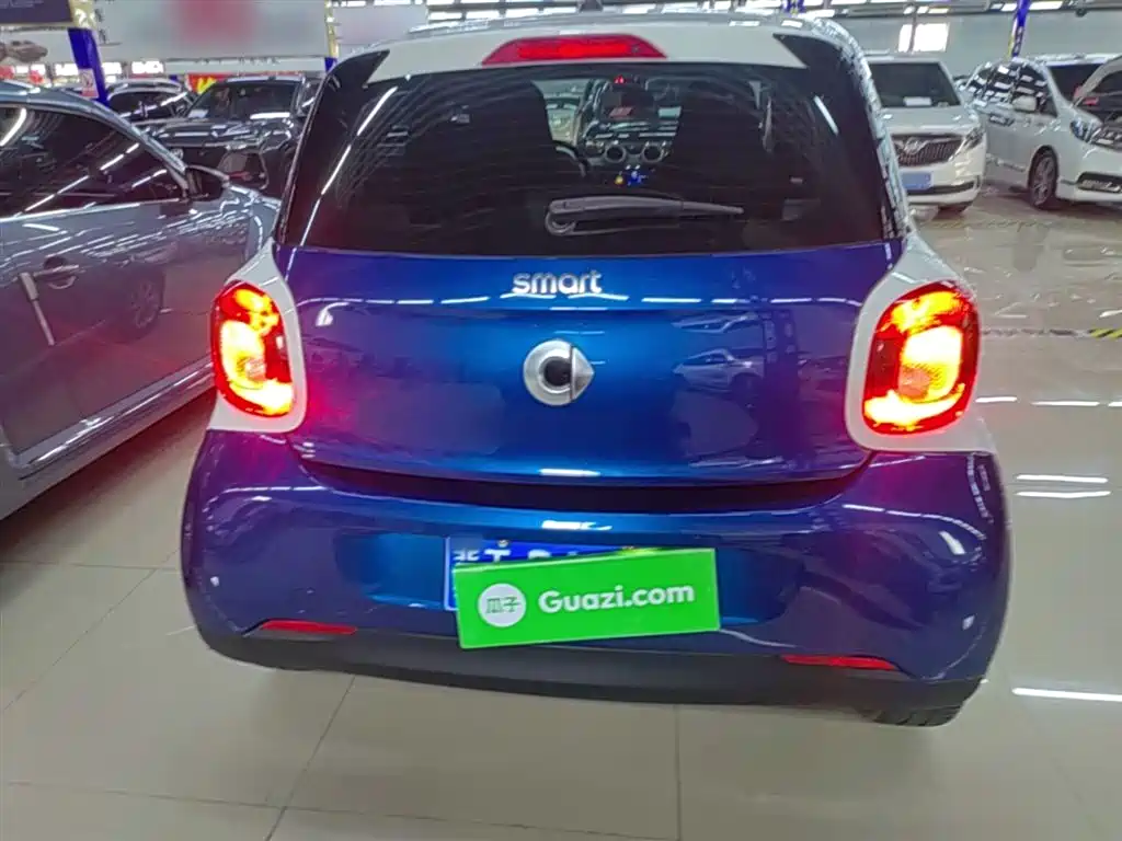 smart forfour 1.0 L 52 kW Agile