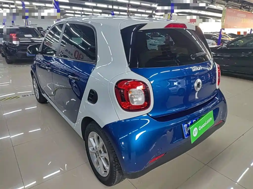 smart forfour 1.0 L 52 kW Agile