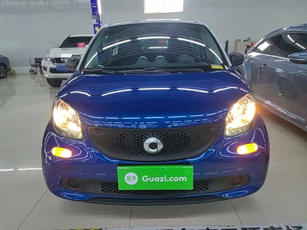 smart forfour 1.0 L 52 kW Agile