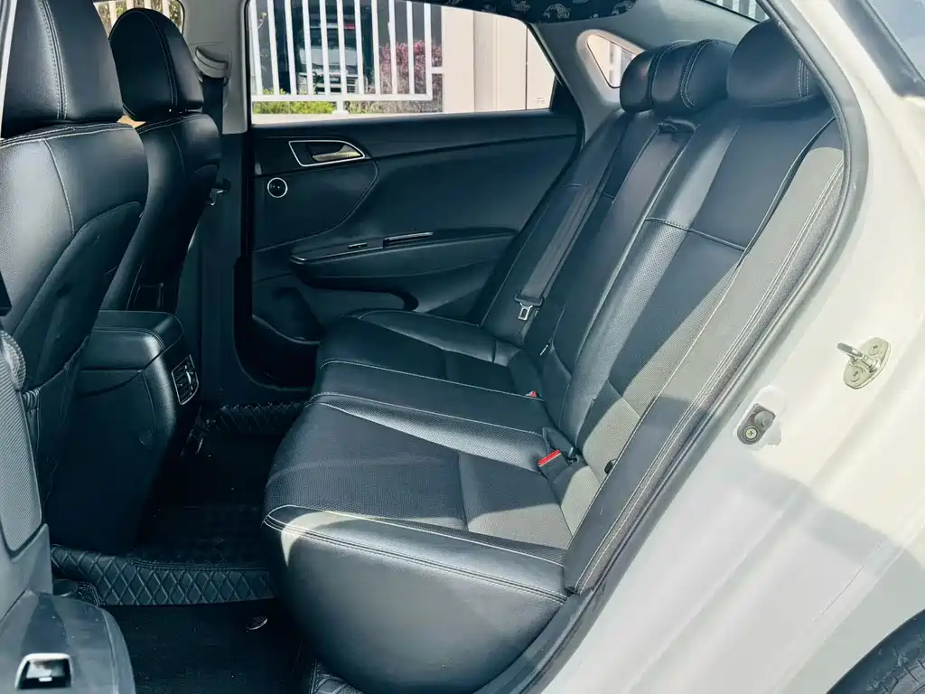 Mistra 1.6 T Auto Intelligent GLS CN-V