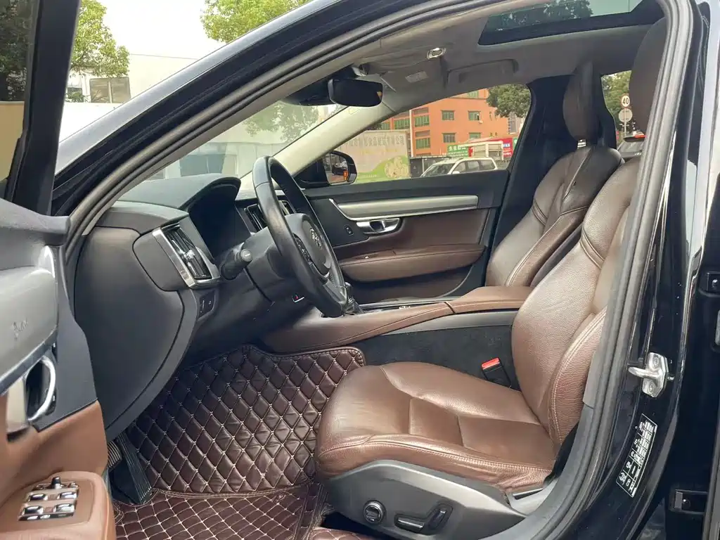 Volvo S90 T4 Smart Ease