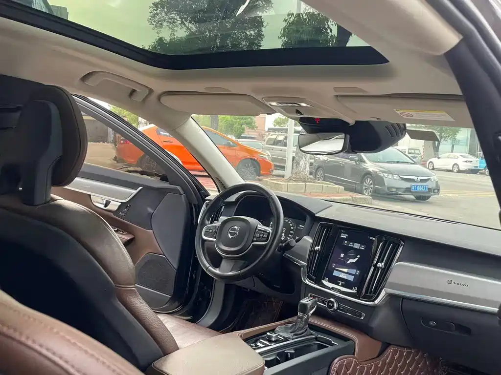 Volvo S90 T4 Smart Ease