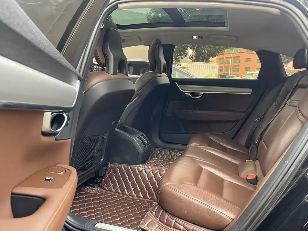 Volvo S90 T4 Smart Ease