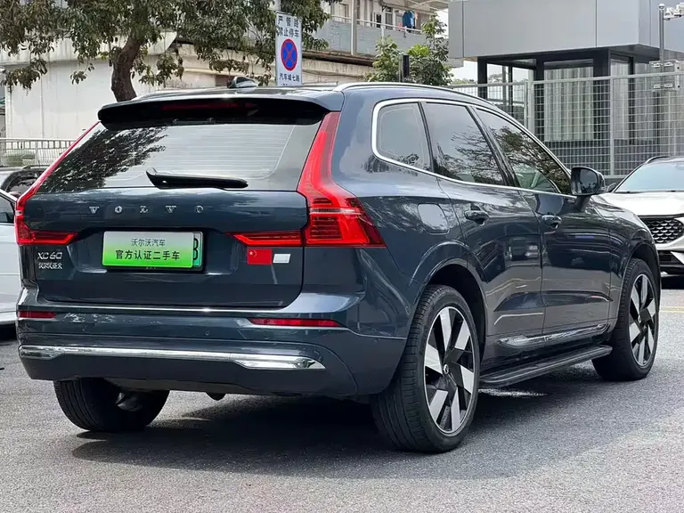 Volvo XC60 PHEV T8 PHEV Long Range 4 WD Smart Vision Luxury